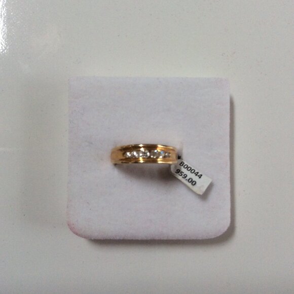 NWT STUNNING 14k GOLD & DIAMOND RING MSRP 1,375 - Picture 5 of 7